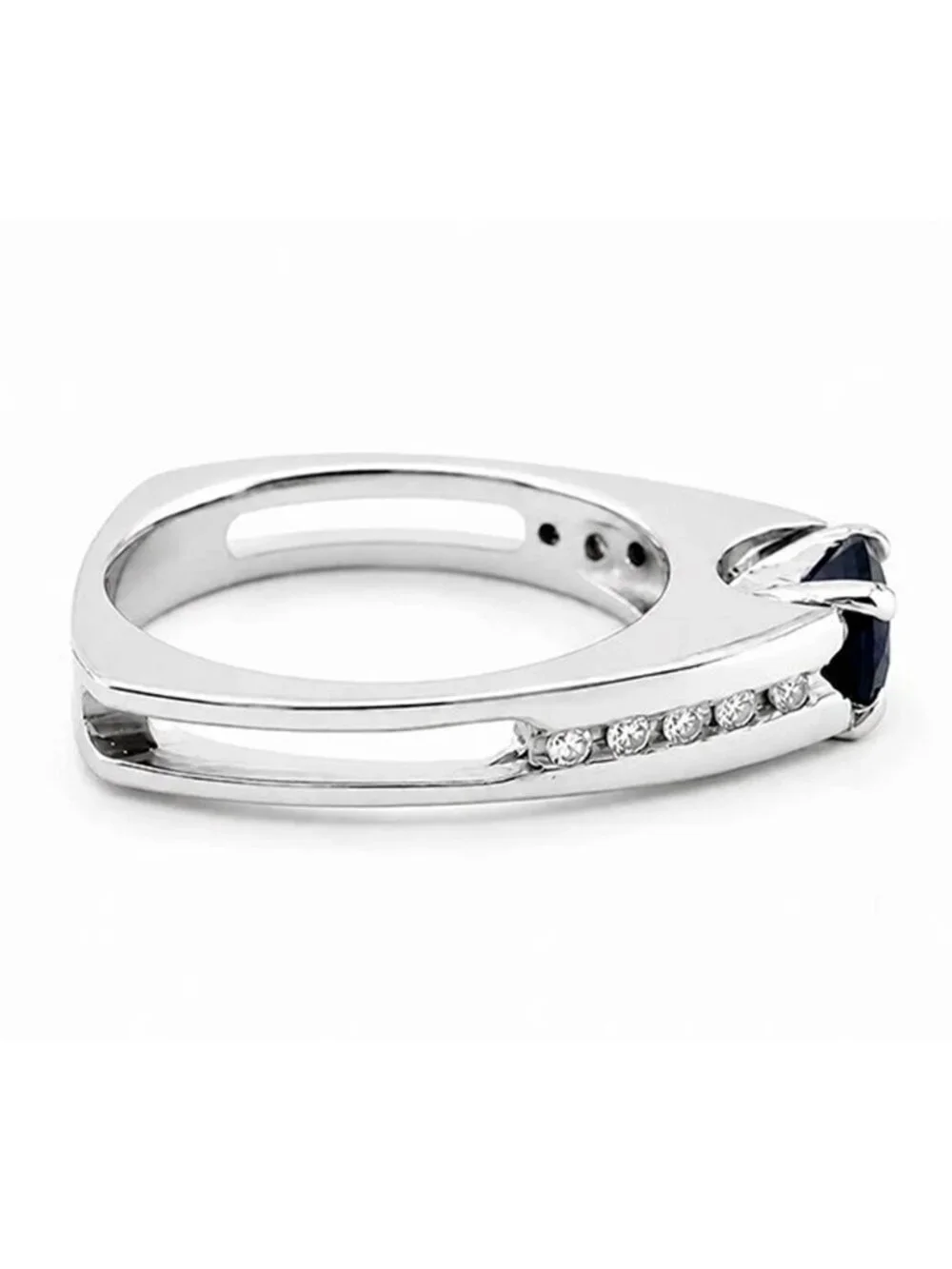 Natural 0.68 Cts Blue Sapphire & Diamonds Ring 14k White Gold